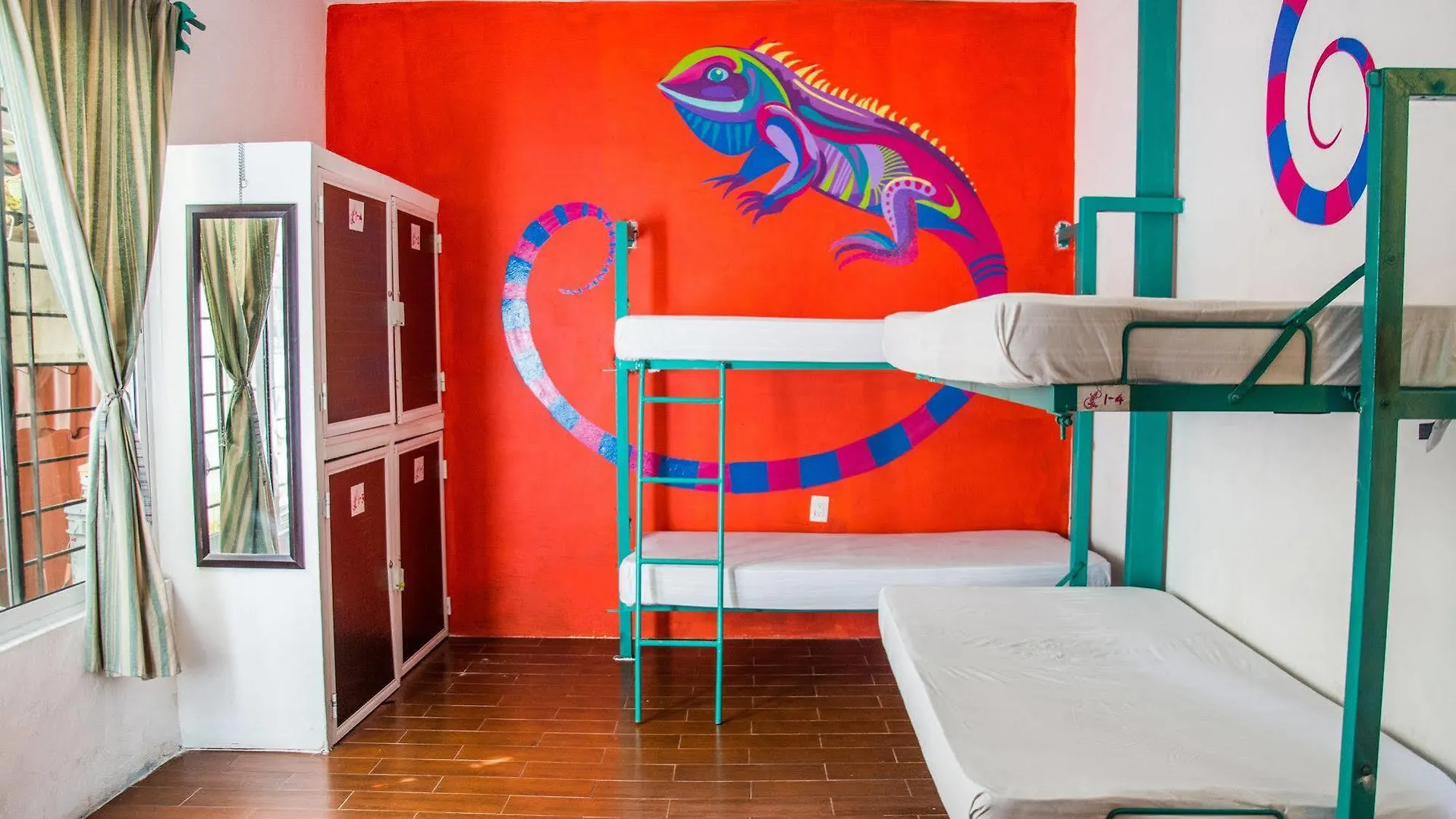Enjoy Playa Hostel Playa del Carmen